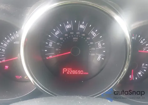 2011 Kia Soul + from USA, damaged, VIN KNDJT2A26B7270903